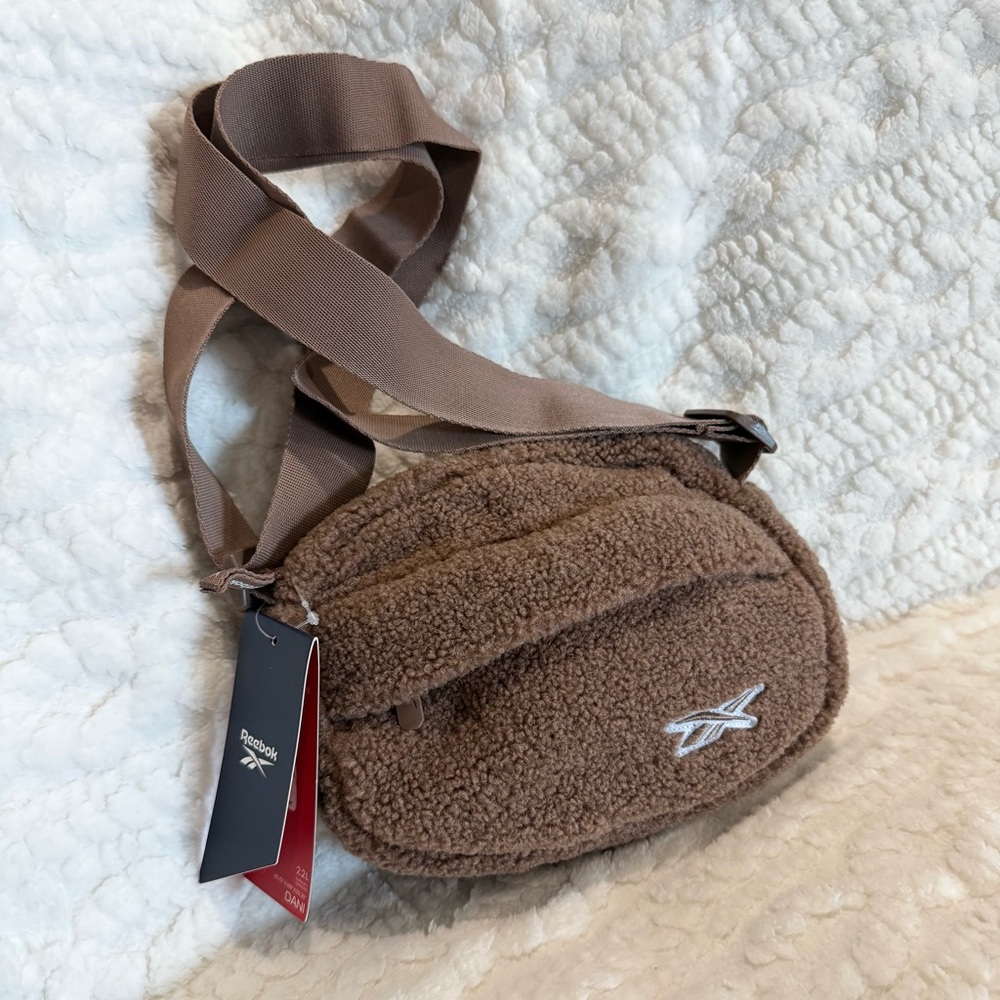 Super CUTE Teddy Bear Sporty Crossbody Bag 🧸NWT🧸